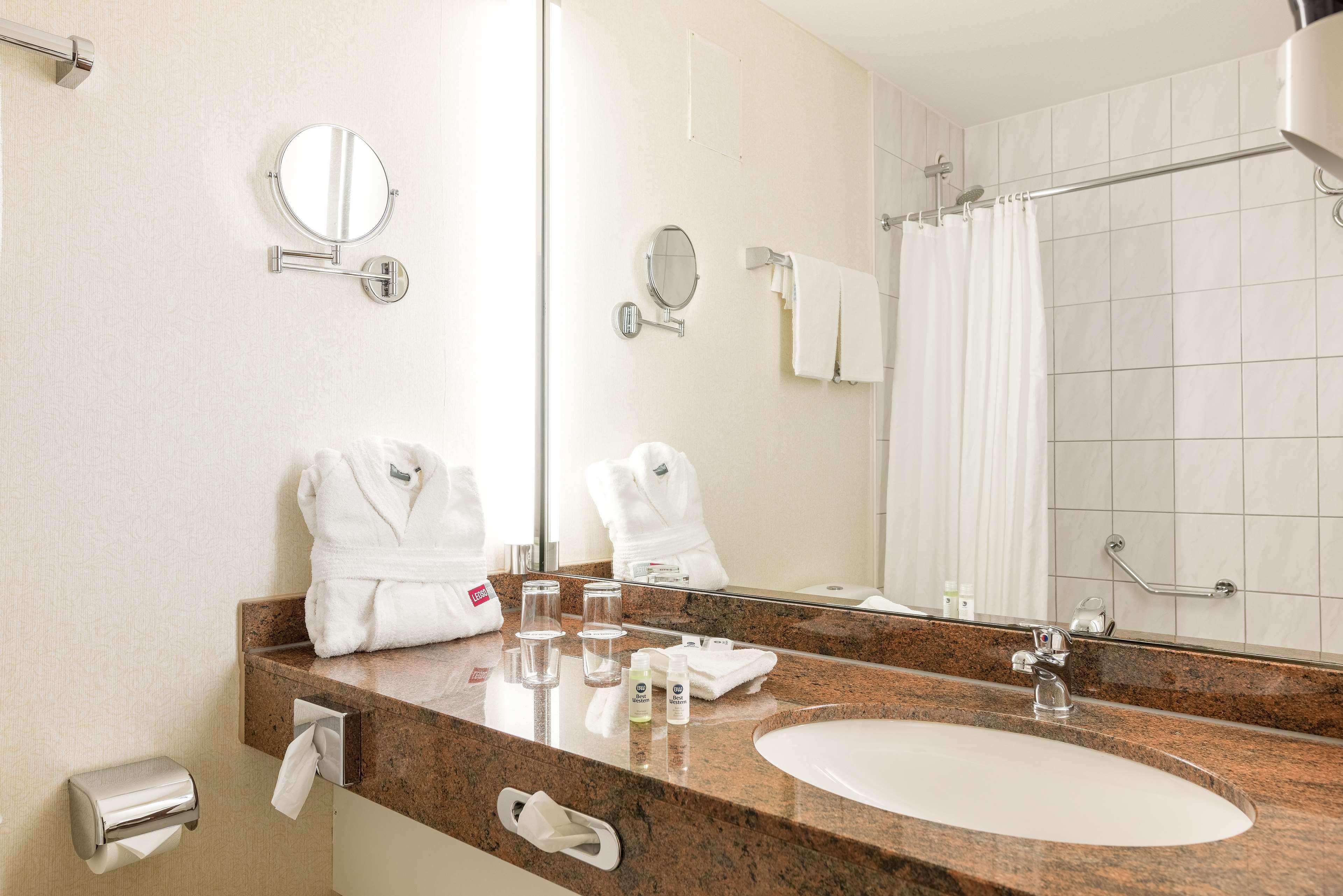 Leoso Hotel Ludwigshafen Экстерьер фото