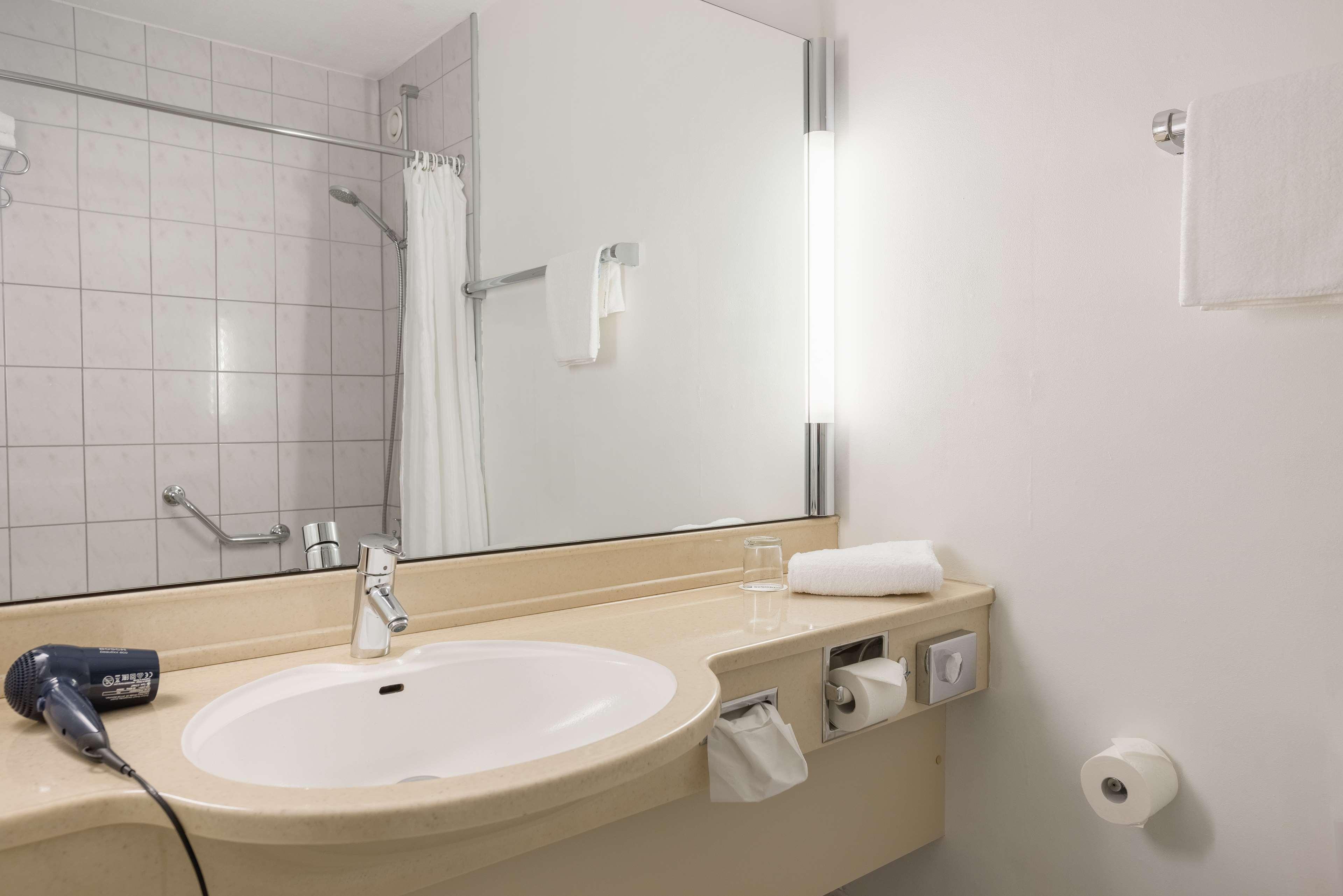 Leoso Hotel Ludwigshafen Экстерьер фото
