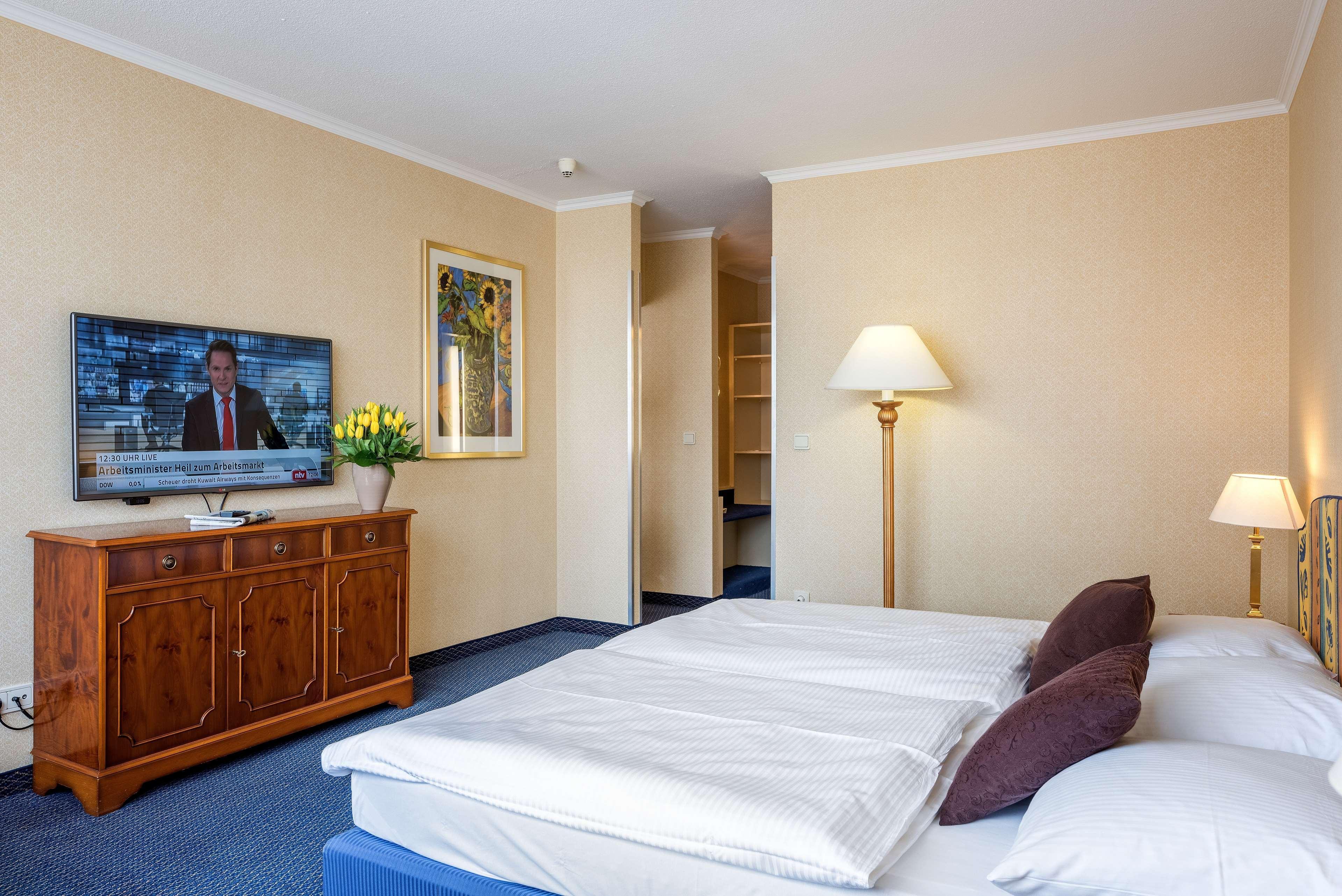 Leoso Hotel Ludwigshafen Экстерьер фото