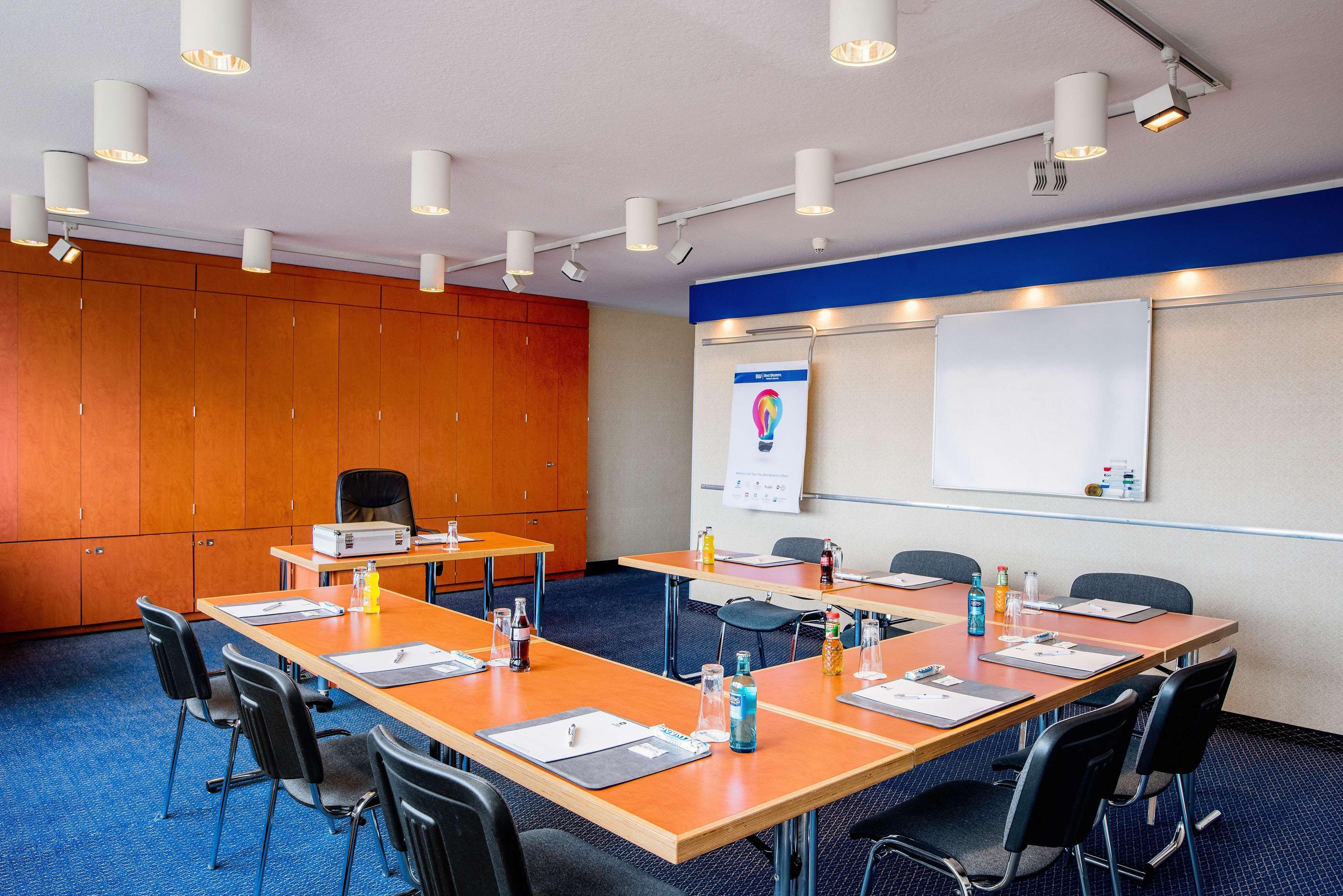 Leoso Hotel Ludwigshafen Экстерьер фото